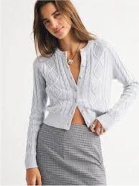 Abercrombie & Fitch Light Gray Cable Knit Crewneck Cardigan Sweater - Women M